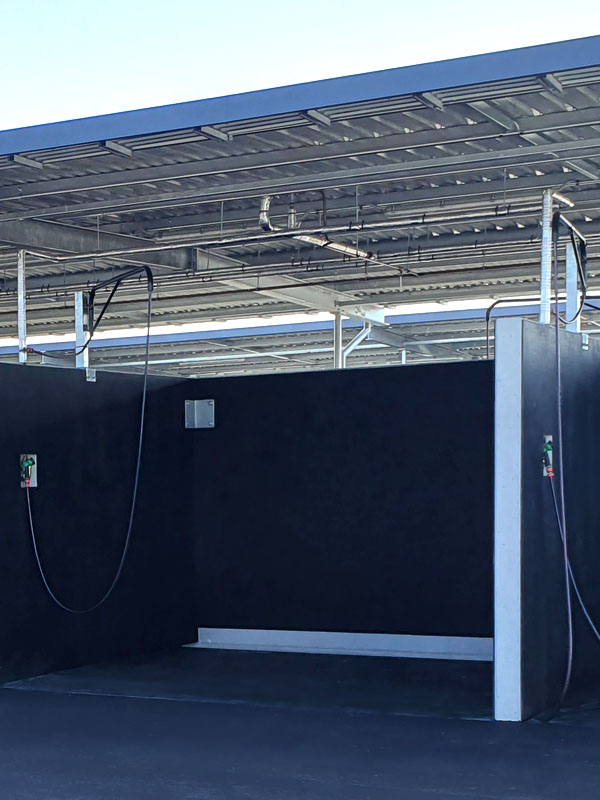 Equine wash bays at Belmont Racecourse lined with rubber flooring